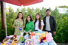 Leyla Əliyeva və Alona Əliyeva Xeyirxahlıq Festivalında iştirak ediblər (FOTO)