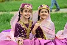 Leyla Əliyeva və Alona Əliyeva Xeyirxahlıq Festivalında iştirak ediblər (FOTO)
