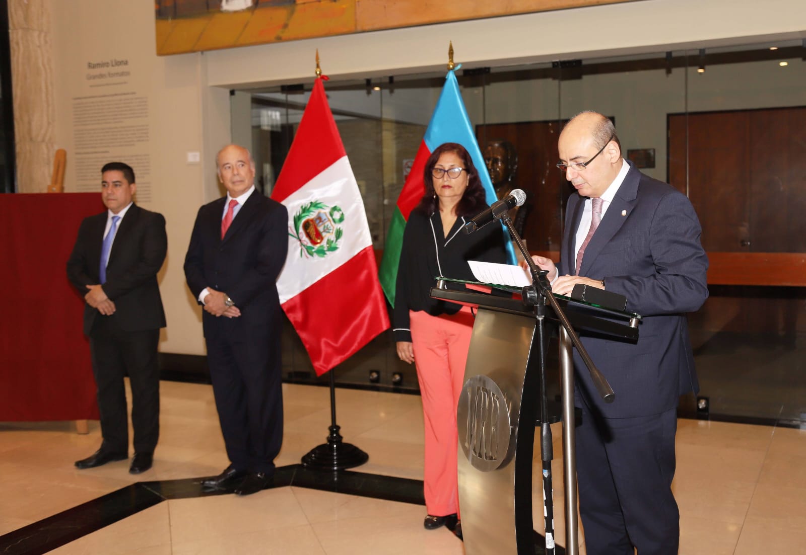 Azərbaycan və Peru arasında diplomatik münasibətlərin qurulmasının 30 illiyinə həsr olunmuş sərginin açılış mərasimi keçirilib (FOTO)