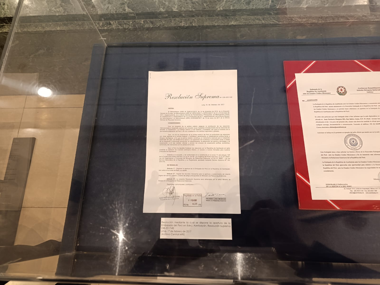 Azərbaycan və Peru arasında diplomatik münasibətlərin qurulmasının 30 illiyinə həsr olunmuş sərginin açılış mərasimi keçirilib (FOTO)