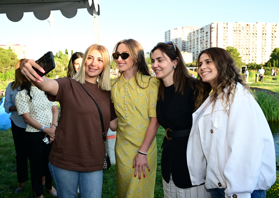 Leyla Əliyeva və Alona Əliyeva Xeyirxahlıq Festivalında iştirak ediblər (FOTO)