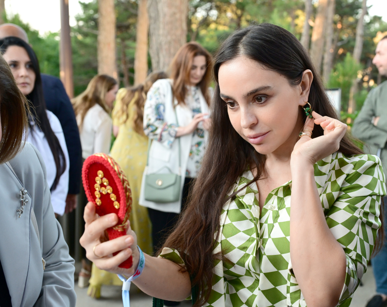 Leyla Əliyeva və Alona Əliyeva Xeyirxahlıq Festivalında iştirak ediblər (FOTO)
