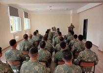 İriçaplı pulemyot heyətinin hazırlıq kursunun buraxılış mərasimi olub (FOTO)