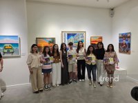 Bakıda Gülnar İncəsənət Studiyasının rəngarəng "Fərqli Baxışlar" sərgisi açılıb (FOTO)