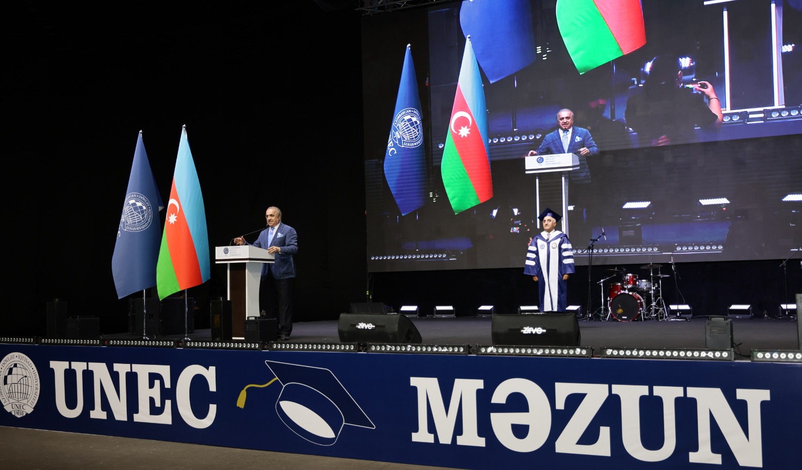 UNEC-in təntənəli Məzun Günü keçirildi: 6091 tələbə məzun oldu (FOTO)