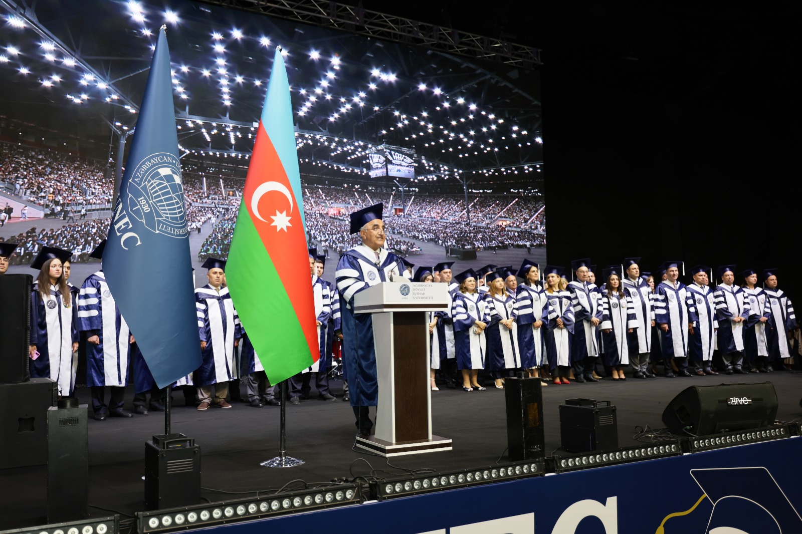 UNEC-in təntənəli Məzun Günü keçirildi: 6091 tələbə məzun oldu (FOTO)