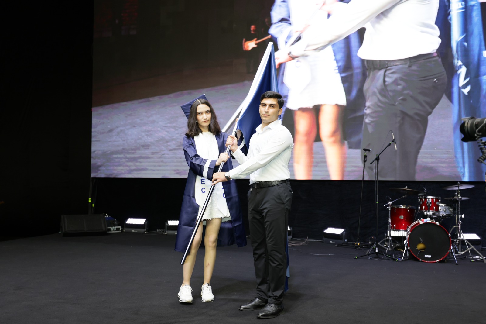 UNEC-in təntənəli Məzun Günü keçirildi: 6091 tələbə məzun oldu (FOTO)