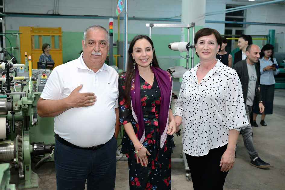 Heydər Əliyev Fondunun vitse-prezidenti Leyla Əliyeva “Azəripək” ASC-nin fəaliyyəti ilə yaxından tanış olub (FOTO)