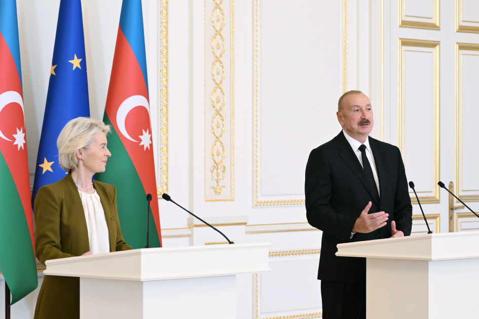 Prezident İlham Əliyev və Avropa Komissiyasının Prezidenti mətbuata bəyanatlarla çıxış ediblər (FOTO/VİDEO) (YENİLƏNİB)