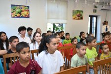 Heydər Əliyev Fondunun vitse-prezidenti Leyla Əliyeva Şəkidə Uşaq evi sosial xidmət müəssisəsinin sakinləri ilə görüşüb (FOTO)