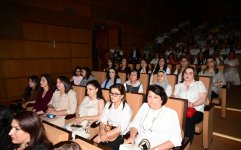 Heydər Əliyev Fondunun vitse-prezidenti Leyla Əliyeva “Onlardan biri: Emil” adlı anım tədbirində iştirak edib (FOTO)