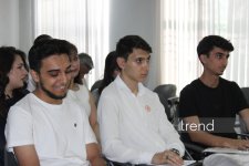 “Zərərli xarici təsirlərə və saxta xəbərlərə qarşı sayıqlığın artırılmasına dəstək” layihəsi çərçivəsində tədbir keçirilib (FOTO/VİDEO)