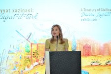 Azərbaycan Milli Xalça Muzeyində “Bir mədəniyyət xəzinəsi: Divanü lüğat-it-türk” sərgisi açılıb (FOTO)