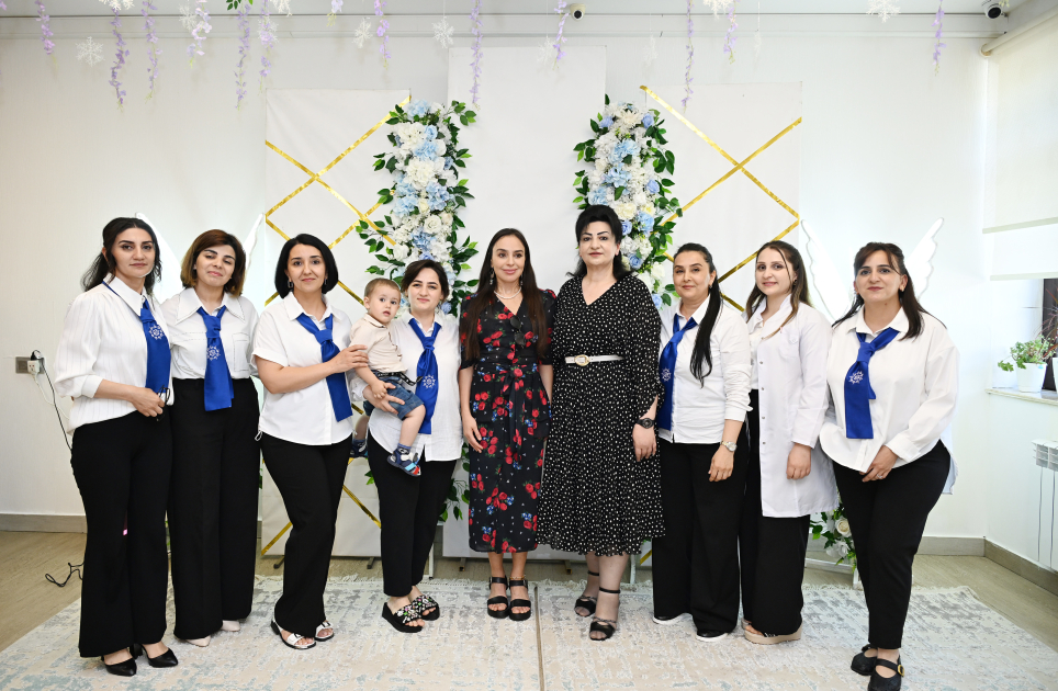 Heydər Əliyev Fondunun vitse-prezidenti Leyla Əliyeva Şəkidə Uşaq evi sosial xidmət müəssisəsinin sakinləri ilə görüşüb (FOTO)