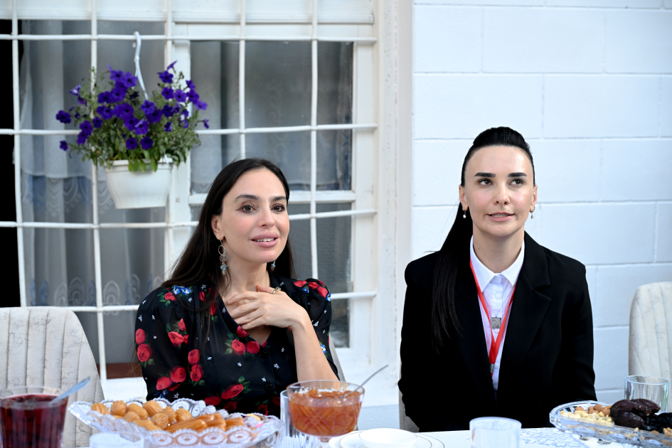 Heydər Əliyev Fondunun vitse-prezidenti Leyla Əliyeva “Onlardan biri: Emil” adlı anım tədbirində iştirak edib (FOTO)