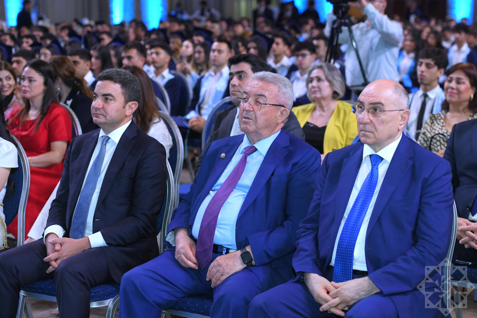 Milli Aviasiya Akademiyasında “Məzun günü”nə həsr olunmuş təntənəli mərasim olub (FOTO)