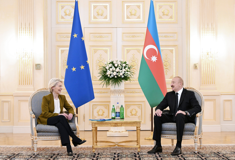 Prezident İlham Əliyevin Avropa Komissiyasının Prezidenti ilə təkbətək görüşü olub (FOTO)