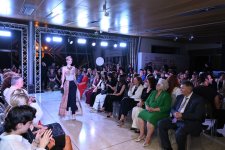 Alyona Əliyeva Azərbaycan Milli Xalça Muzeyində “Zamanın naxışları” moda nümayişində iştirak edib (FOTO)
