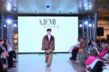 Alyona Əliyeva Azərbaycan Milli Xalça Muzeyində “Zamanın naxışları” moda nümayişində iştirak edib (FOTO)
