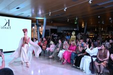 Alyona Əliyeva Azərbaycan Milli Xalça Muzeyində “Zamanın naxışları” moda nümayişində iştirak edib (FOTO)