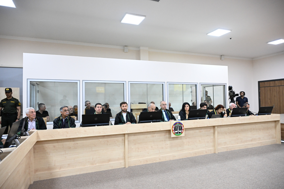Ermənistan vətəndaşlarının şikayətləri üzrə apellyasiya məhkəməsində təqsirləndirilən şəxslərin vəsatətlərinə baxılıb (FOTO)