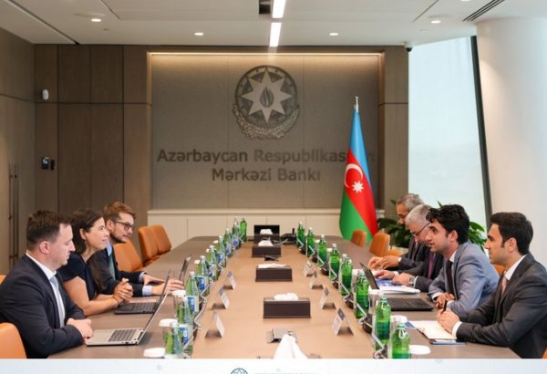 Mərkəzi Bank və Dünya Bankı FINGROW proqramının həyata keçirilməsini müzakirə edib