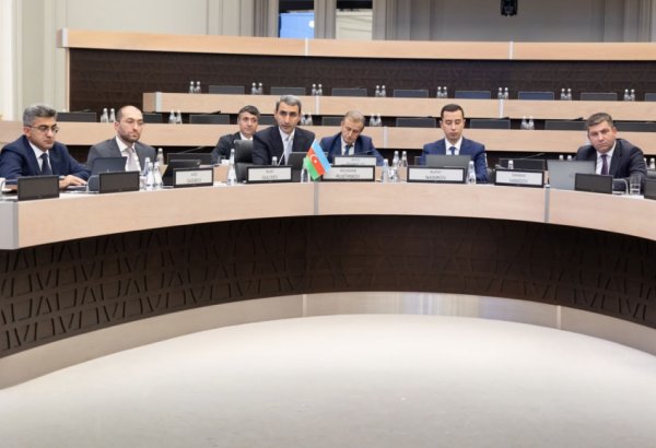 ADY rəhbərliyi Rusiya və İranla dəmir yolu sahəsində əməkdaşlığın inkişafını müzakirə edib (FOTO)