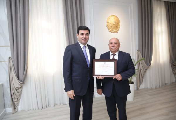 Xaçmaz rayonunda Əməkdar həkim Səyyaf Tağıyev 70 illiyi münasibətilə təltif olunub (FOTO)