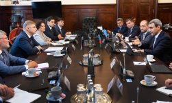 ADY rəhbərliyi Rusiya və İranla dəmir yolu sahəsində əməkdaşlığın inkişafını müzakirə edib (FOTO)