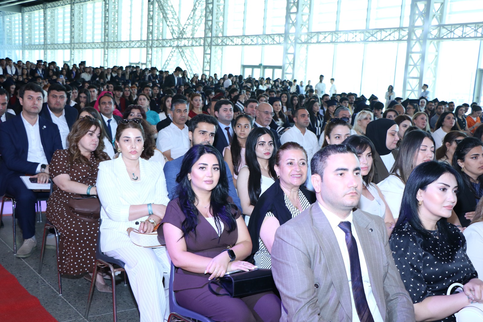 AzMİU-da “Məzun Günü” təntənəsi: gələcəyin memar və mühəndisləri yeni həyata addım atdılar (FOTO)