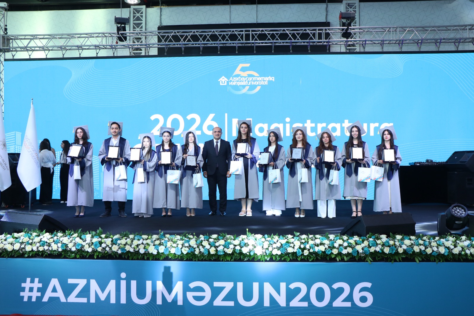 AzMİU-da “Məzun Günü” təntənəsi: gələcəyin memar və mühəndisləri yeni həyata addım atdılar (FOTO)