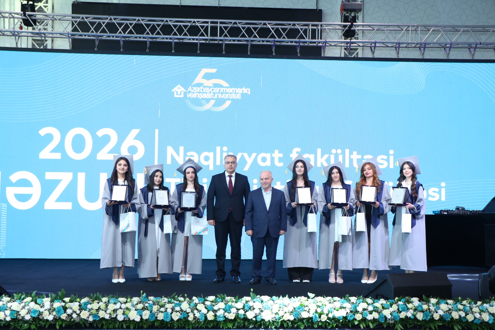 AzMİU-da “Məzun Günü” təntənəsi: gələcəyin memar və mühəndisləri yeni həyata addım atdılar (FOTO)