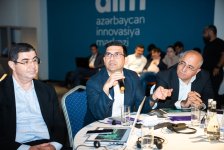 Yeni nəsil dövlət idarəçiləri qabaqcıl süni intellekt həllərini öyrənirlər (FOTO)