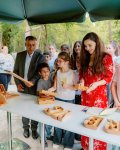 Leyla Əliyeva Qəbələdə fərdi sərginin açılışında və ağacəkmə aksiyasında iştirak edib (FOTO)