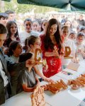Leyla Əliyeva Qəbələdə fərdi sərginin açılışında və ağacəkmə aksiyasında iştirak edib (FOTO)