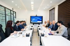 İRİA ilə İctimai Şura üzvləri arasında görüş keçirilib (FOTO)