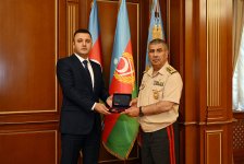 Zakir Həsənov Baş direktoru və yüksək rütbəli hərbçiləri mükafatlandırıb (FOTO)