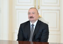 Prezident İlham Əliyev ABŞ Senatının Xarici Əlaqələr Komitəsinin üzvünü qəbul edib (FOTO/VİDEO)