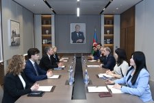 Ceyhun Bayramov ABŞ senatoru ilə görüşüb (FOTO)