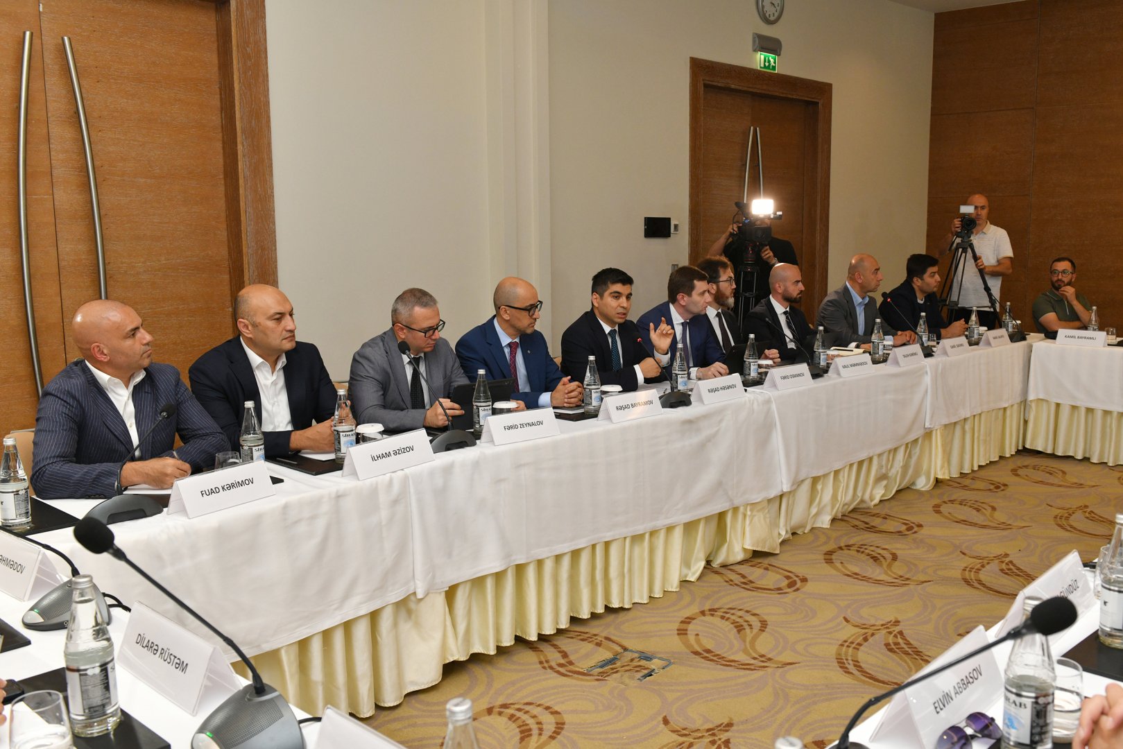 Rəqəmsal islahatlara həsr olunmuş ictimai dinləmə keçirilib (FOTO)
