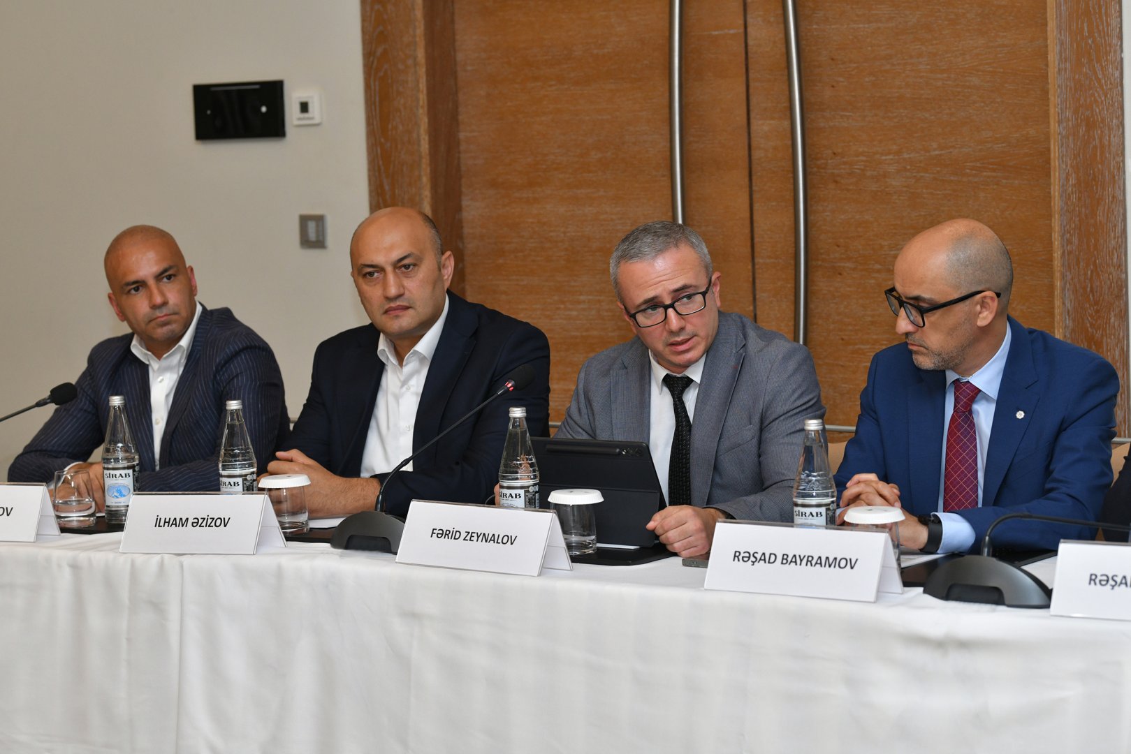Rəqəmsal islahatlara həsr olunmuş ictimai dinləmə keçirilib (FOTO)