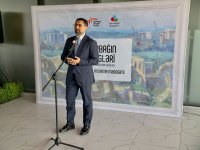 QDF “Qarabağın Rəngləri” (2026) layihəsində iştirak edən gənc rəssamları mükafatlandırdı