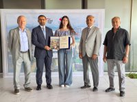 QDF “Qarabağın Rəngləri” (2026) layihəsində iştirak edən gənc rəssamları mükafatlandırdı