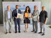 QDF “Qarabağın Rəngləri” (2026) layihəsində iştirak edən gənc rəssamları mükafatlandırdı