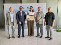 QDF “Qarabağın Rəngləri” (2026) layihəsində iştirak edən gənc rəssamları mükafatlandırdı