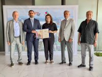 QDF “Qarabağın Rəngləri” (2026) layihəsində iştirak edən gənc rəssamları mükafatlandırdı