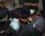 Azərbaycanda limfedemaya qarşı ilk nadir mikrocərrahi əməliyyat aparılıb (FOTO)
