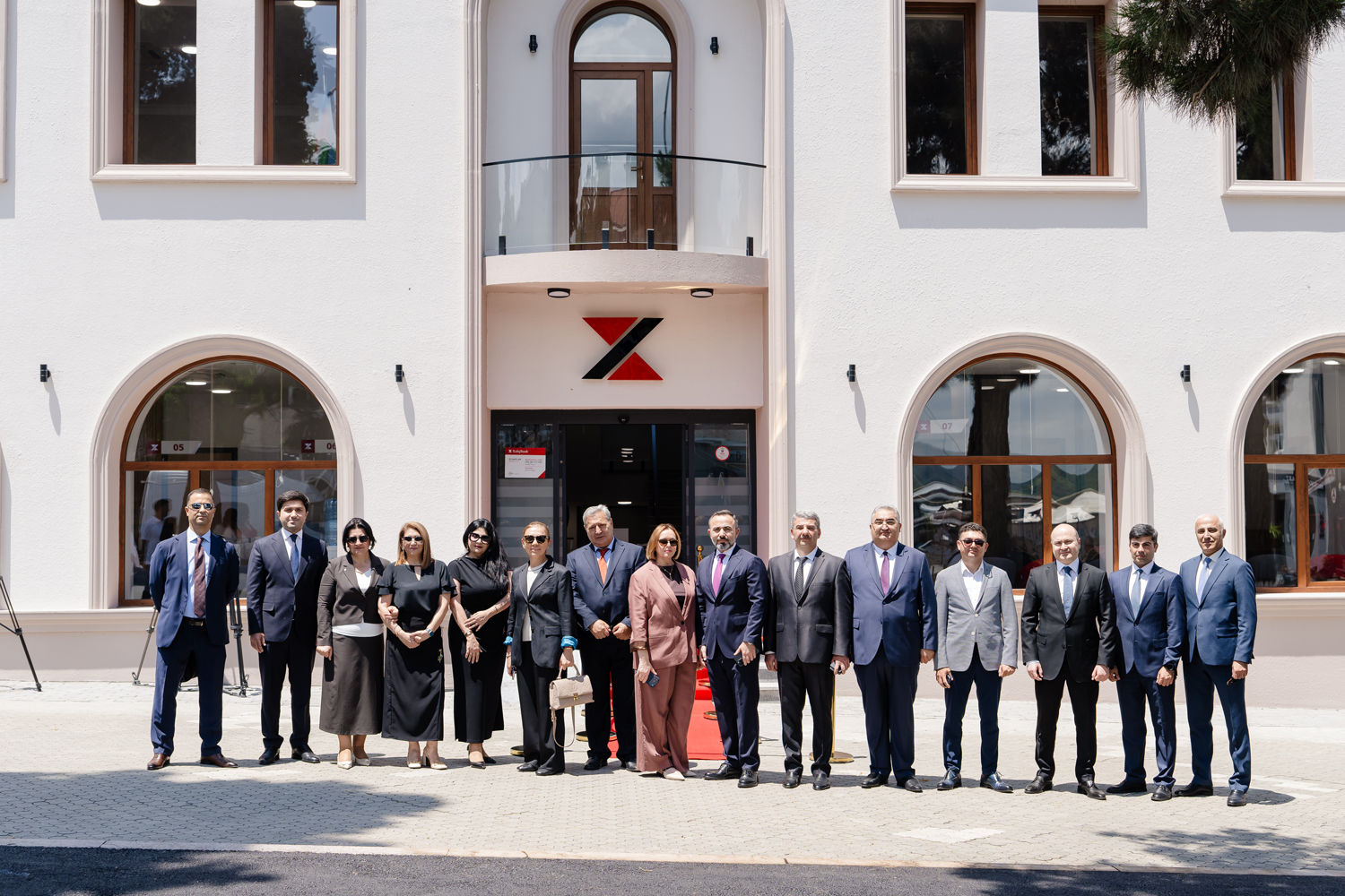 Xalq Bankın Xankəndi filialı fəaliyyətə başladı (FOTO)