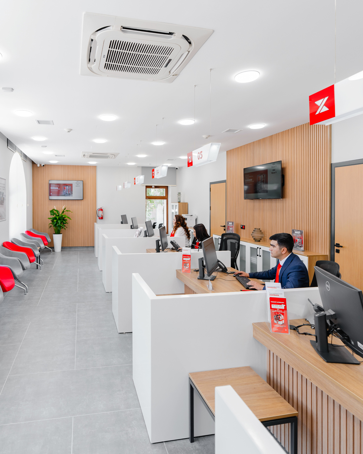 Xalq Bankın Xankəndi filialı fəaliyyətə başladı (FOTO)