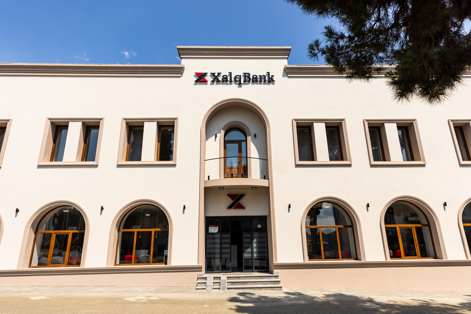 Xalq Bankın Xankəndi filialı fəaliyyətə başladı (FOTO)